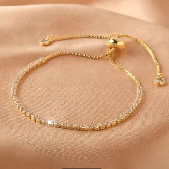 NWT 18K Gold Plated Adjustable Tennis Bracelet Inlaid Shiny Cubic Zircon - Picture 3 of 9